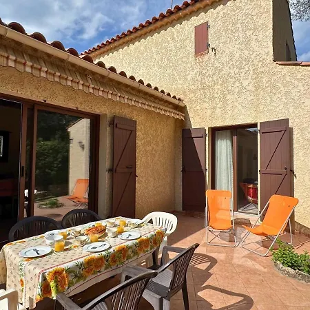 Maison Familiale Provencale Au Calme, Proche بيت للعطل